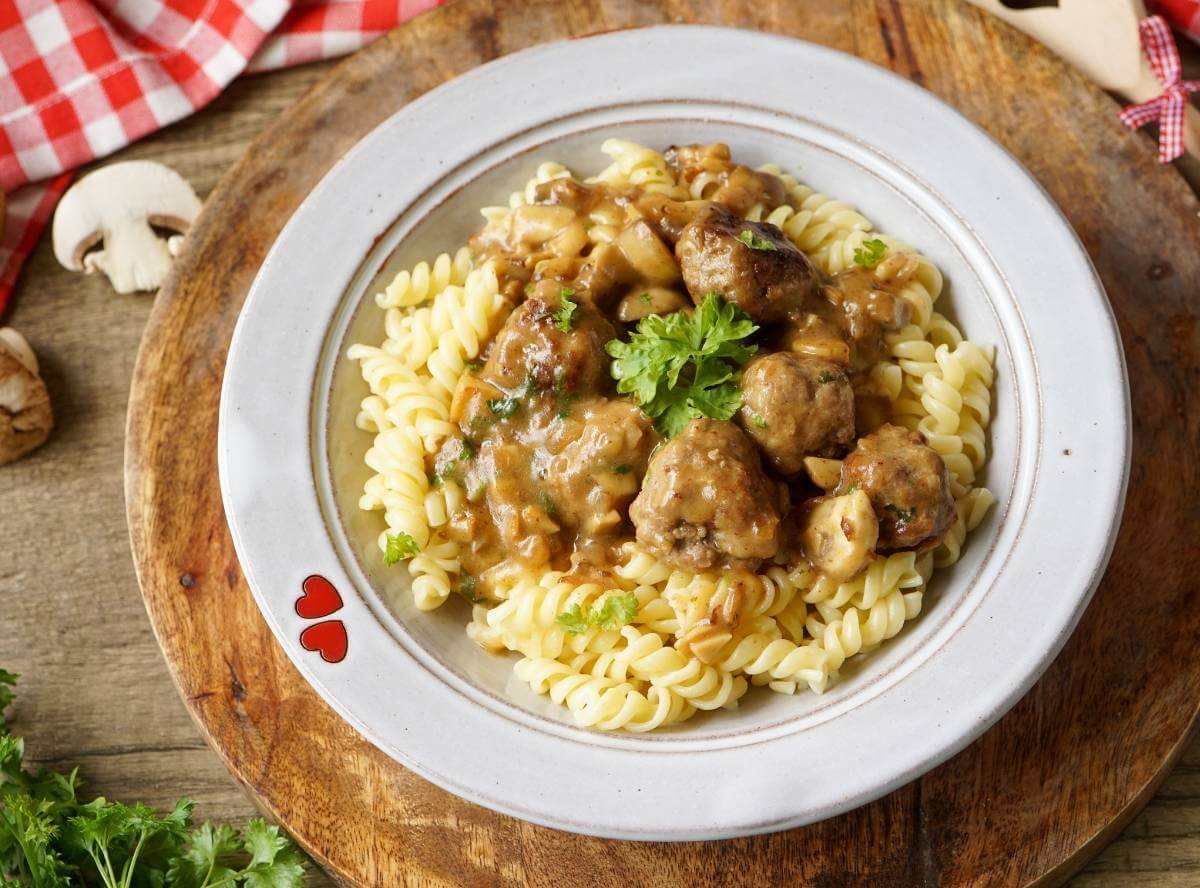 Jägerklösschen mit Champignons