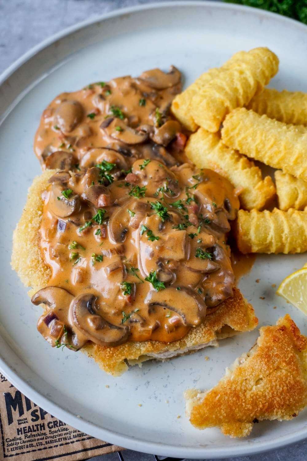 J&auml;gerschnitzel mit Pilz-Sahne-So&szlig;e