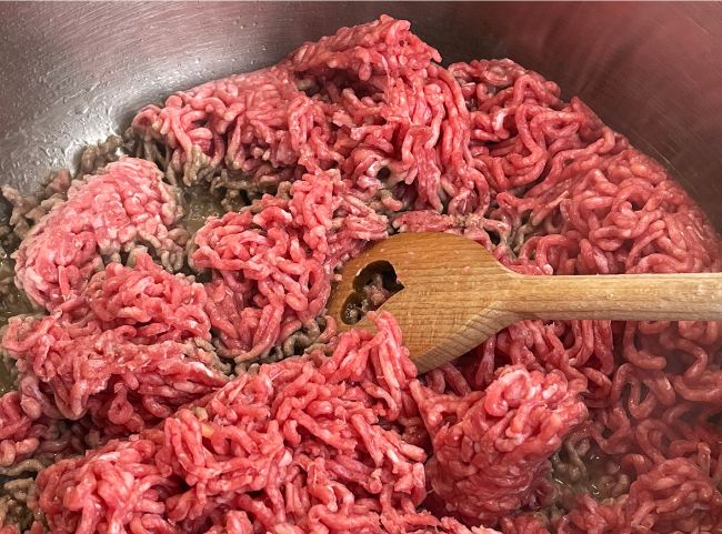 Käse-Lauch-Suppe Hackfleisch anbraten Käse-Lauch-Suppe Hackfleisch anbraten