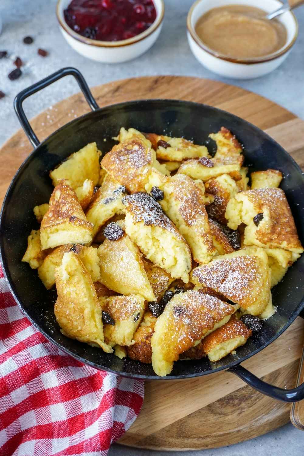 Kaiserschmarrn – so einfach, so fluffig & schnell fertig Kaiserschmarrn – so einfach, so fluffig & schnell fertig