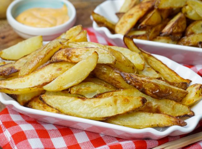 Kartoffelecken aus der Hei&szlig;luftfritteuse
