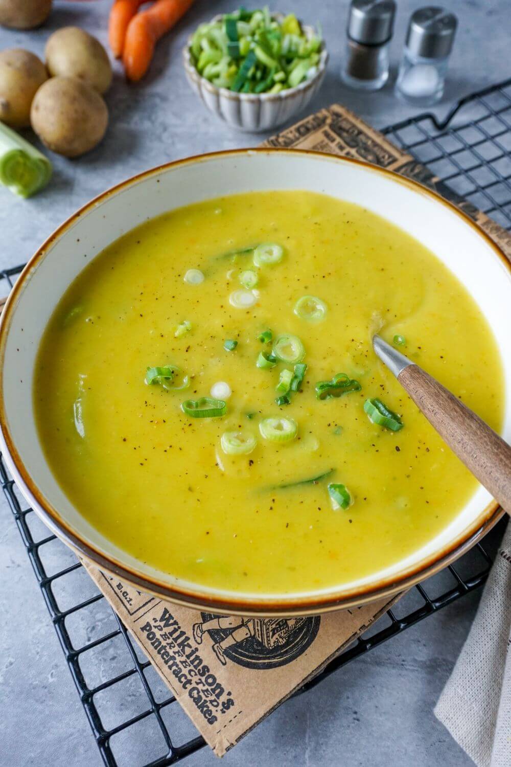 Kartoffel-Lauch-Suppe - schnell & einfach Kartoffel-Lauch-Suppe - schnell & einfach