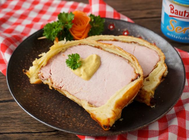 Kassler im Bl&auml;tterteig Rezept