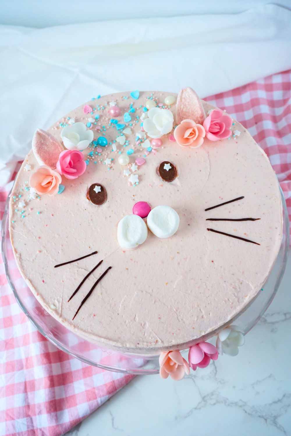 Katzentorte zum Geburtstag backen Katzentorte zum Geburtstag backen