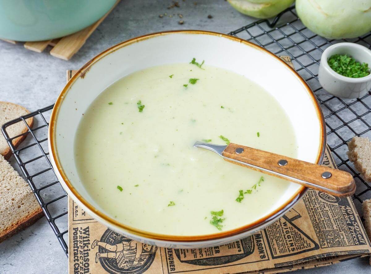 Kohlrabisuppe - einfach cremig, schnell & lecker