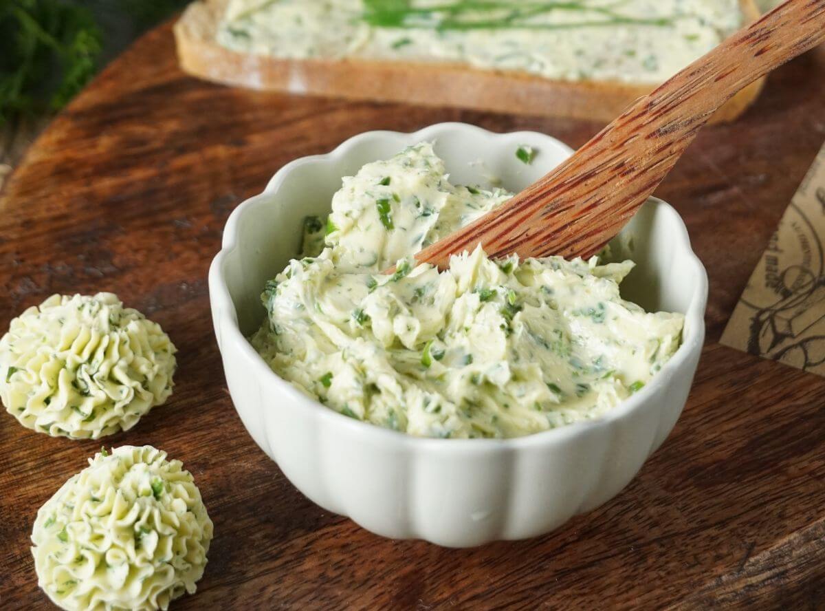 Kräuterbutter selber machen: Mein einfaches Familienrezept