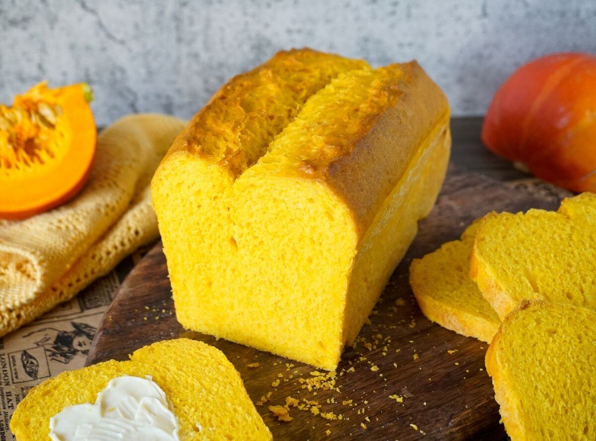 Kürbisbrot mit Dinkelmehl