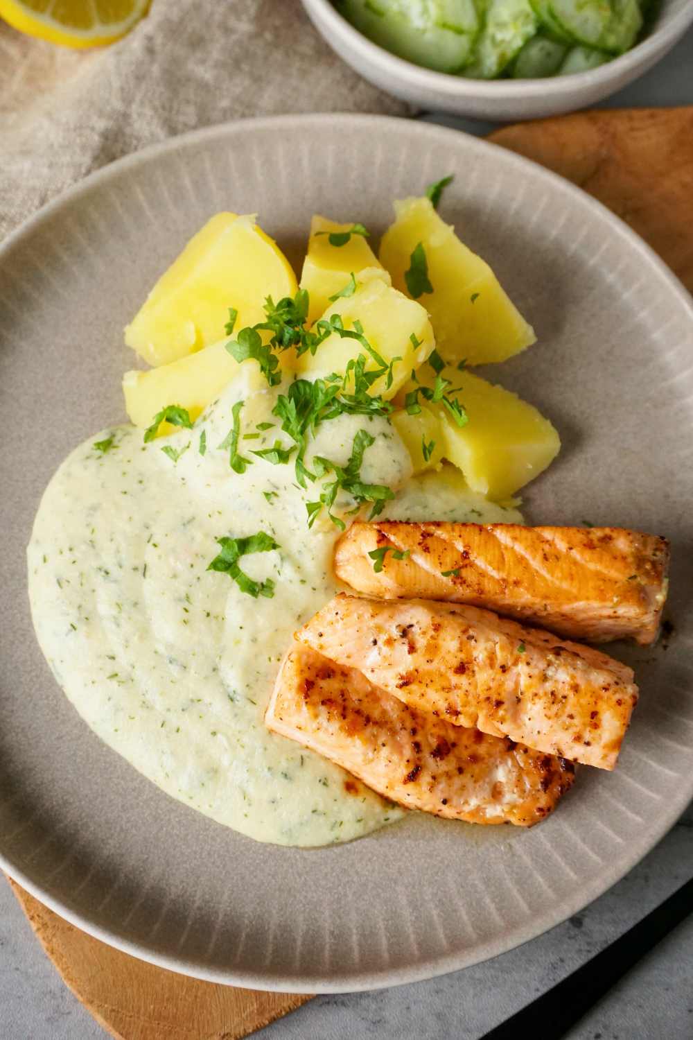 Lachs braten Dillsauce
