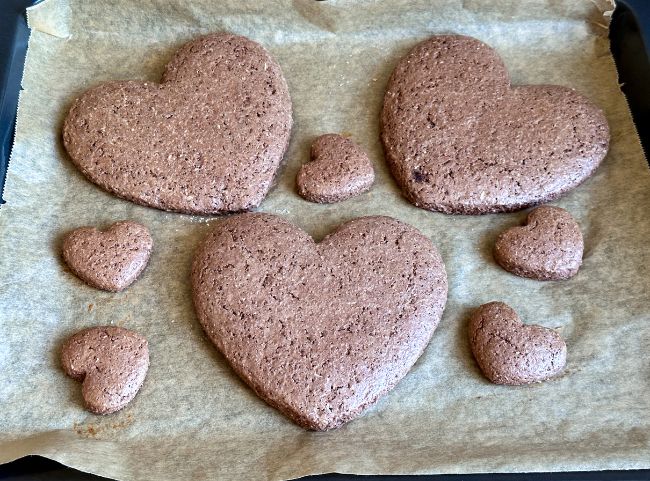 Lebkuchenherzen backen Lebkuchenherzen backen