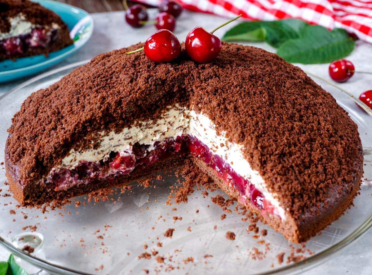 Maulwurfkuchen mit Kirschen Maulwurfkuchen mit Kirschen