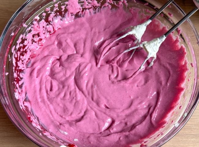 Meerjungfrau Torte Himbeerfüllung Meerjungfrau Torte Himbeerfüllung