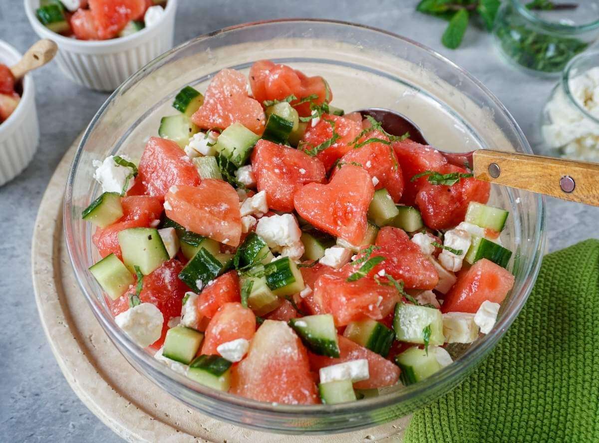 Melonen-Feta-Salat - erfrischend leicht & lecker