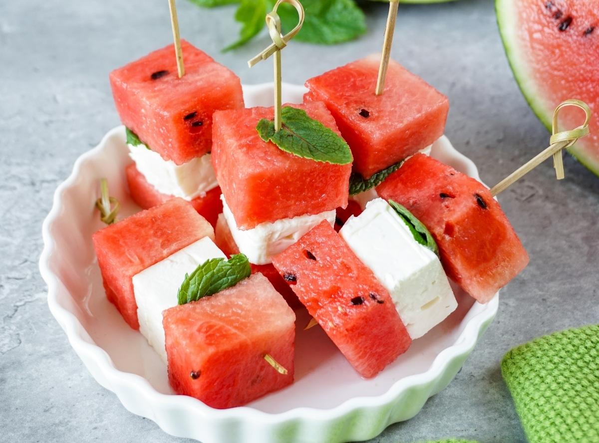  Melone-Feta-Spieße „Coole Erfrischung zum Snacken”