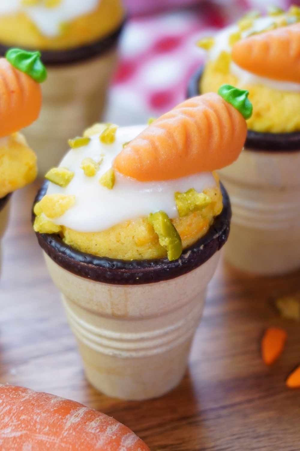 Mini-Möhrenmuffins im Waffelbecher Mini-Möhrenmuffins im Waffelbecher