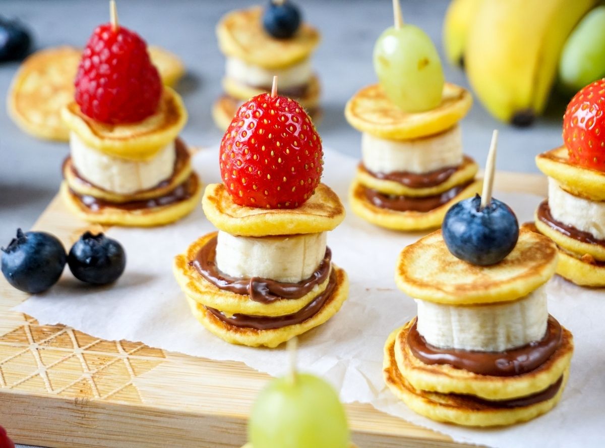 Mini-Pancake-Spiesse mit Obst