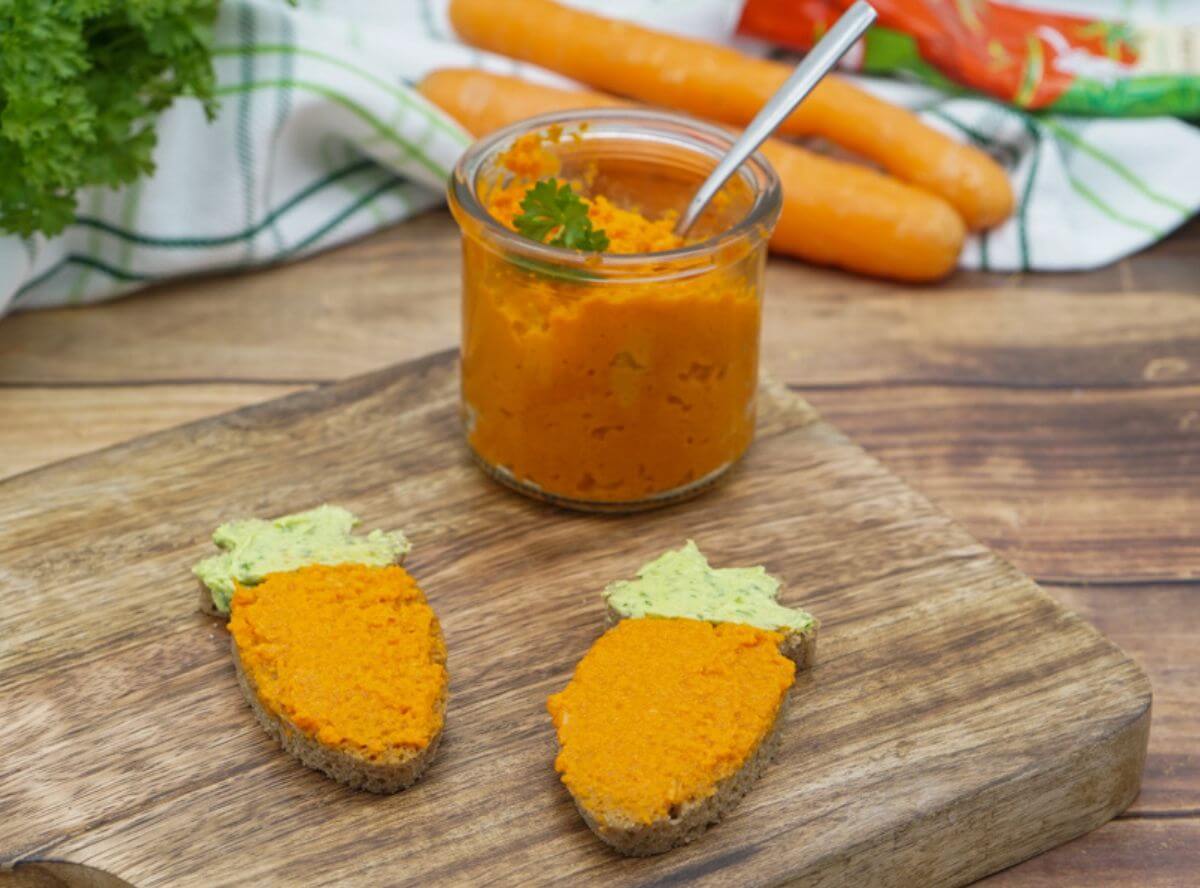 Möhrenbutter - einfaches Brotaufstrich Rezept