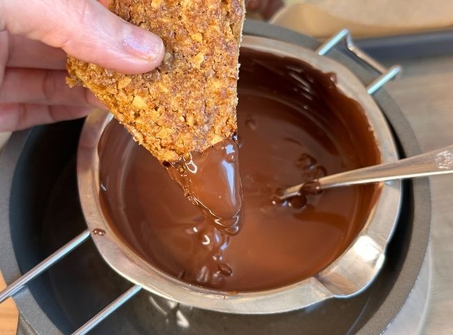 Nussecken mit Schokolade Nussecken mit Schokolade