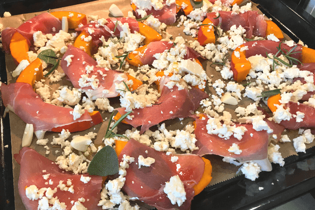 Ofenk&uuml;rbis Saltimbocca vom Blech