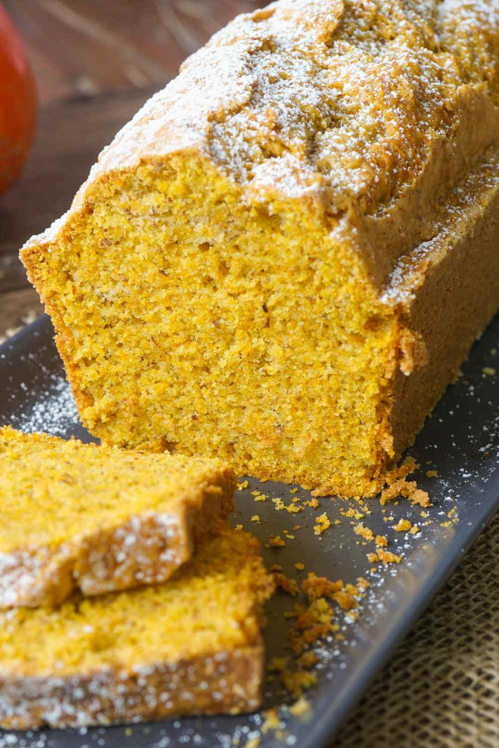 Kürbiskuchen - einfach, schnell & saftig Kürbiskuchen - einfach, schnell & saftig