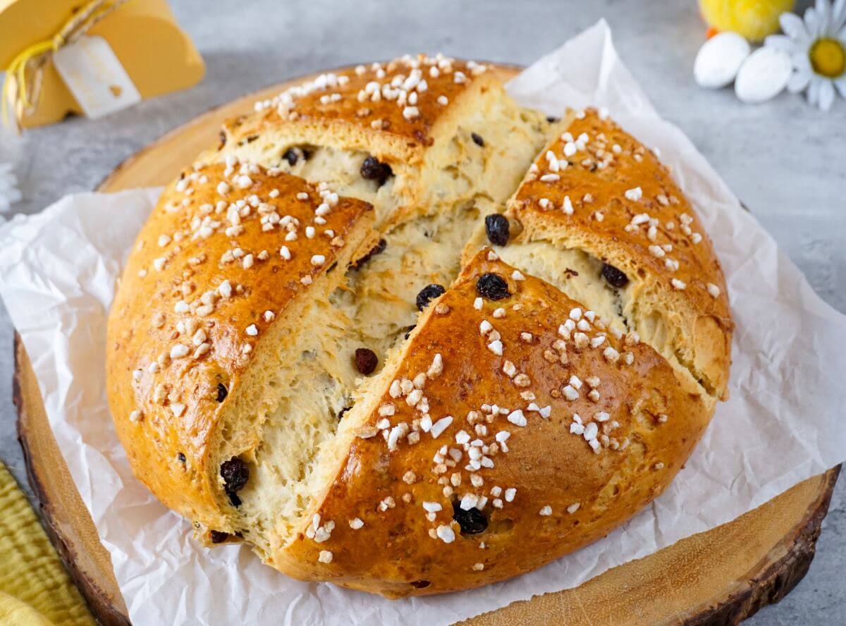 Osterbrot – Der süße Star beim Osterfrühstück