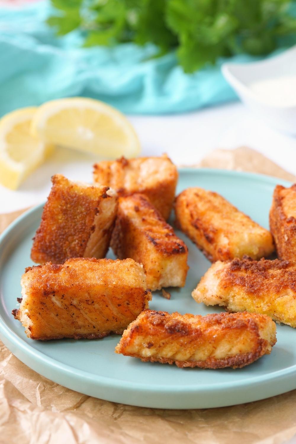 Selbstgemachte Fischnuggets aus Lachs