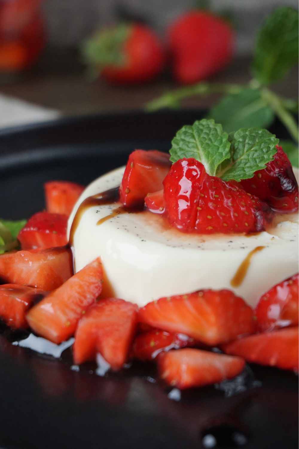 Panna Cotta Balsamico Erdbeeren