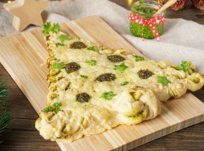 Pesto-Weihnachtsbaum backen