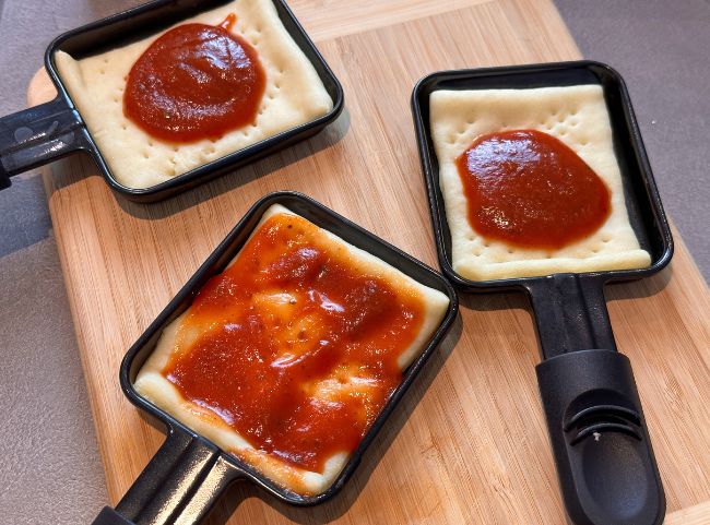 Pizzateig Tomatensauce Raclette Pizzateig Tomatensauce Raclette