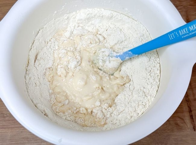 Quark-Öl-Teig Osterbrot Quark-Öl-Teig Osterbrot