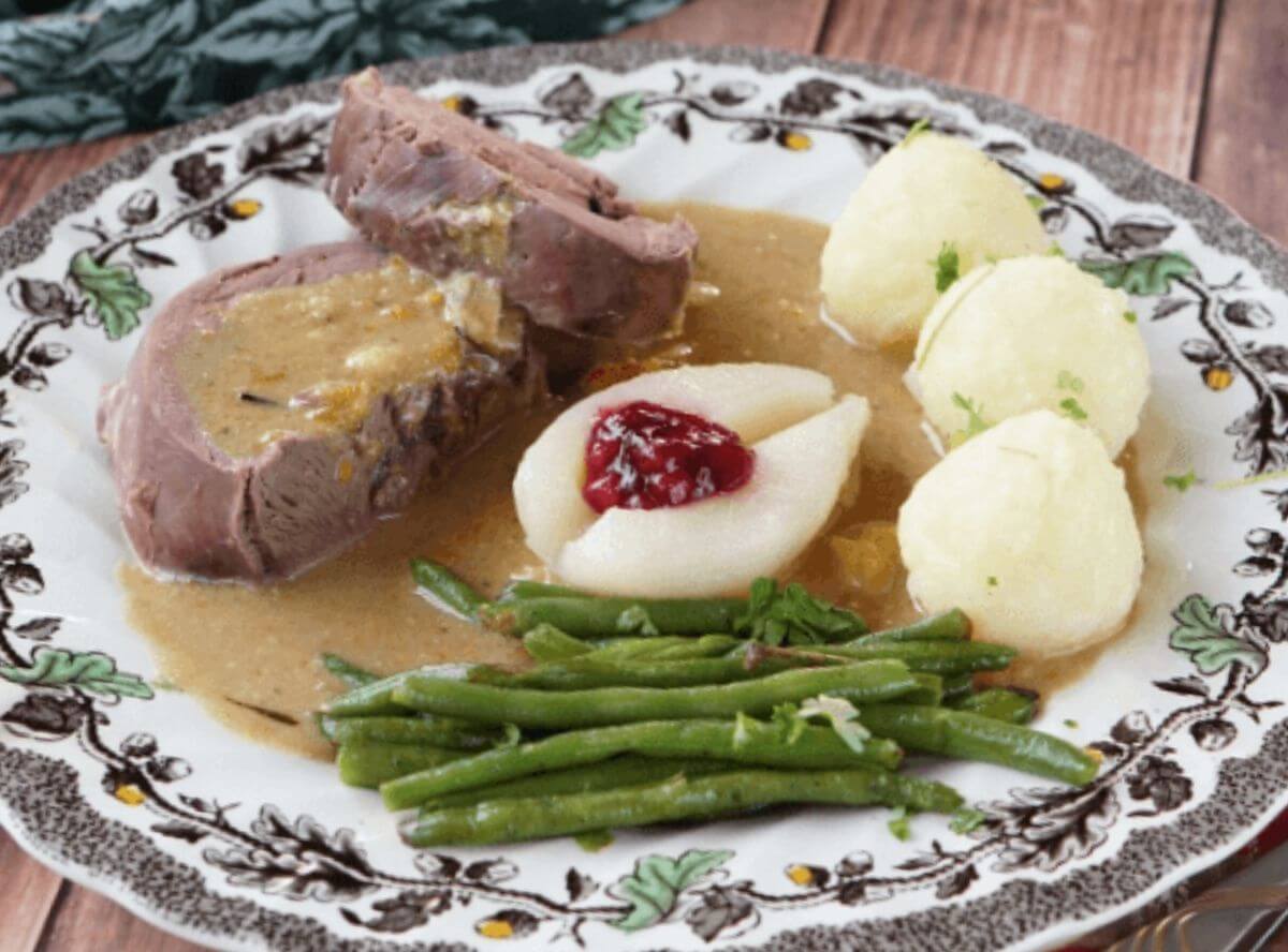Opa Dietmars Rehbraten mit Pilzsauce
