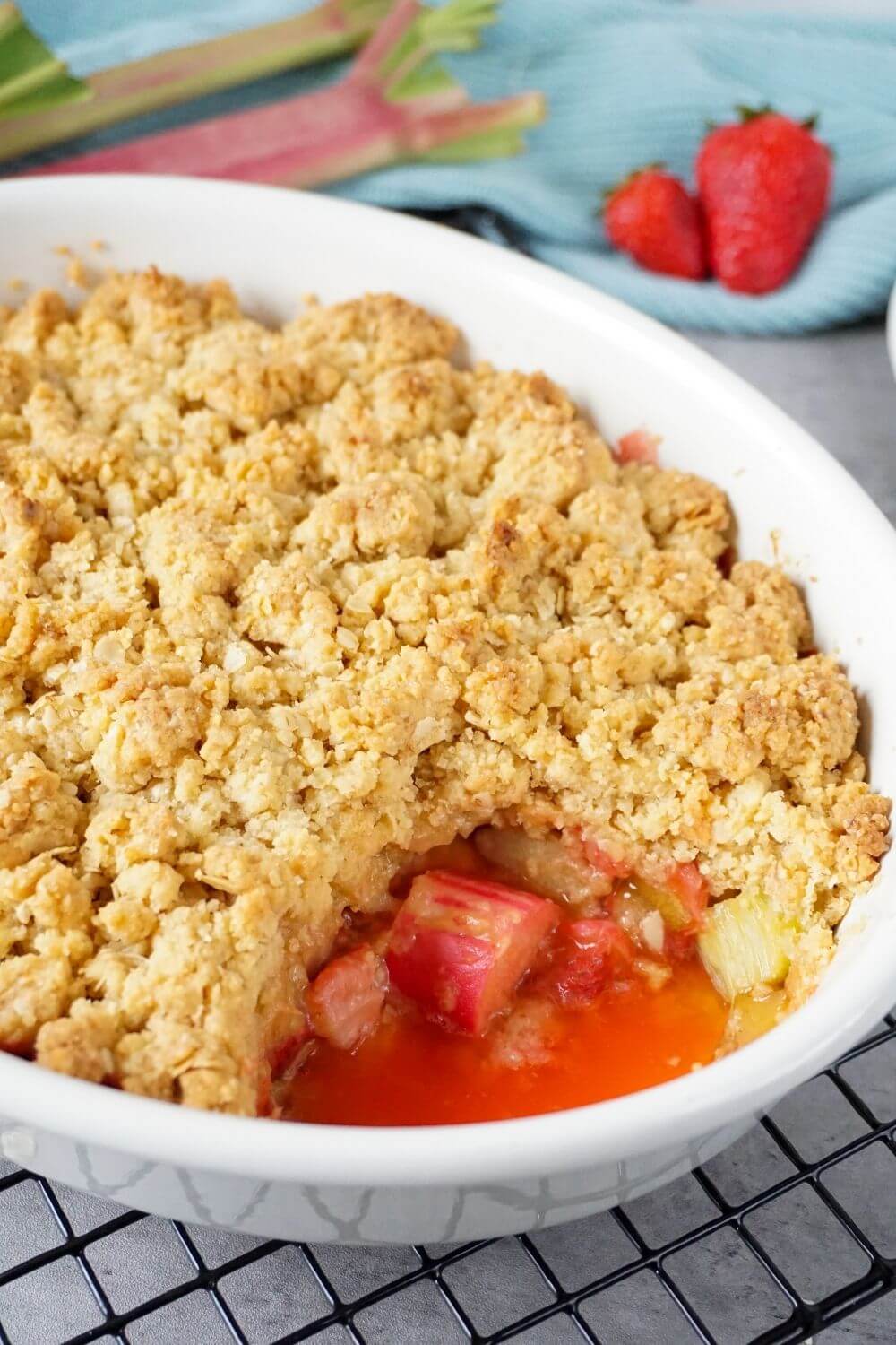Erdbeer-Rhabarber-Crumble Erdbeer-Rhabarber-Crumble
