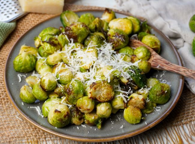 Rosenkohl Hei&szlig;luftfritteuse Parmesan