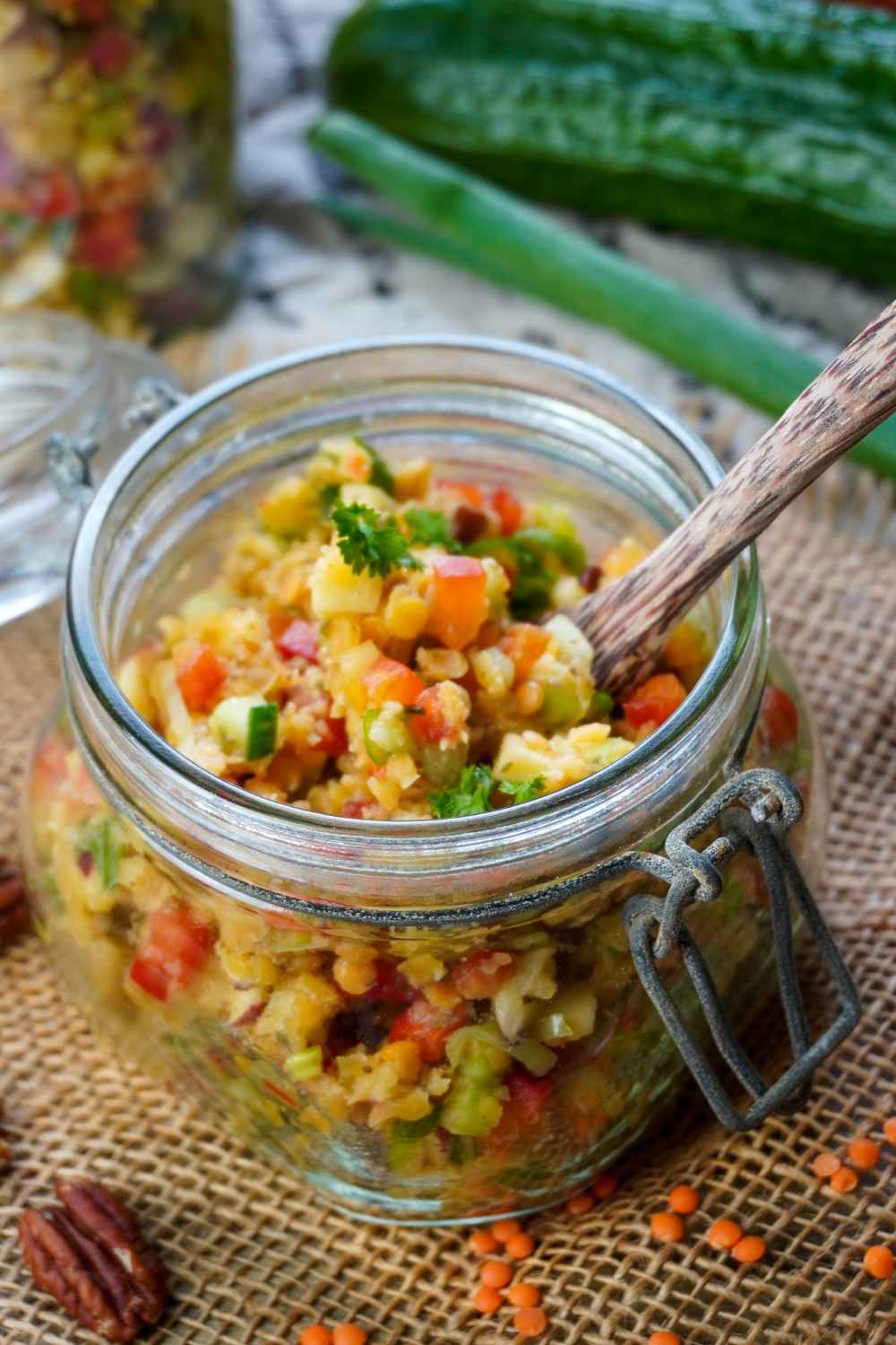 roter Linsensalat mit Apfel