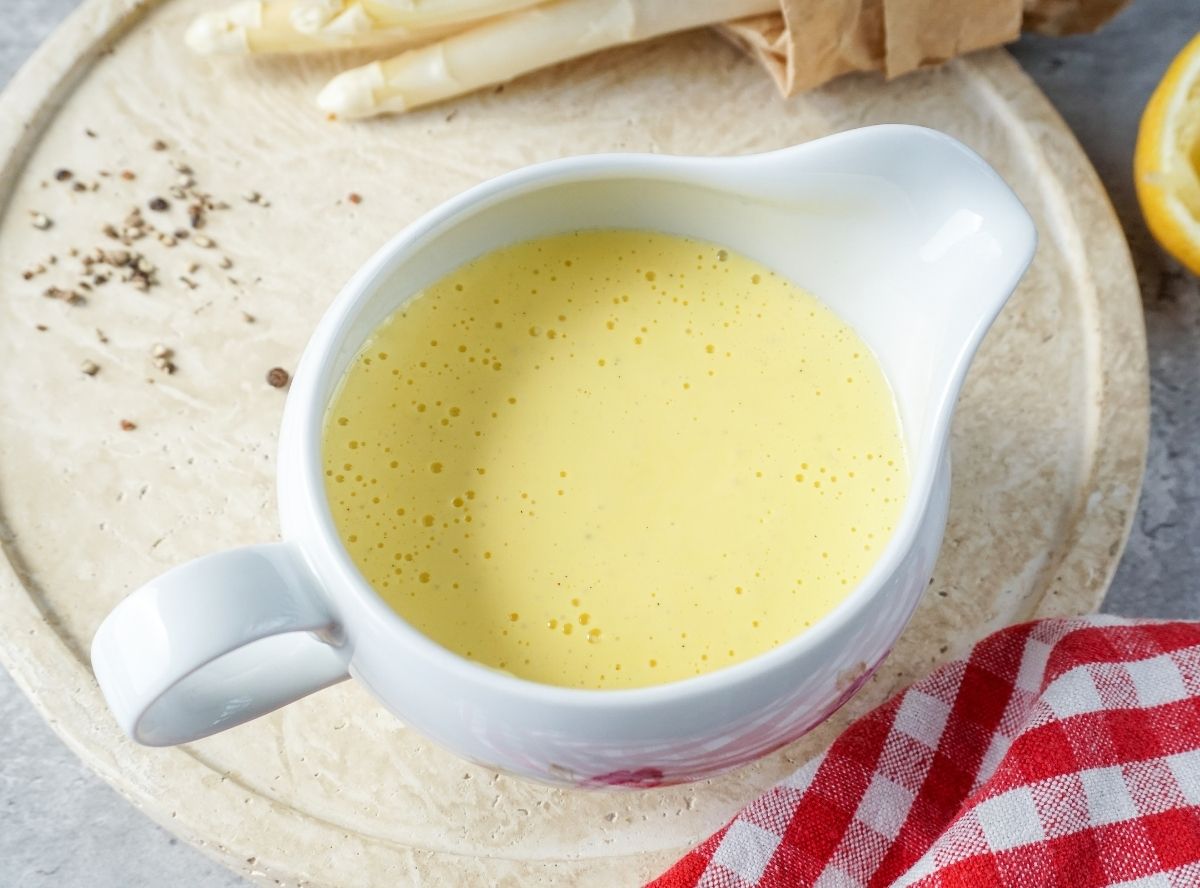 Rasend schnelle Sauce Hollandaise – gelingt immer!