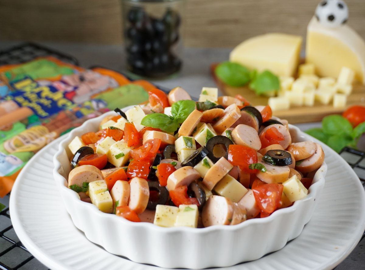 SchlaWiener Würstchen Salat (Fußball Version)
