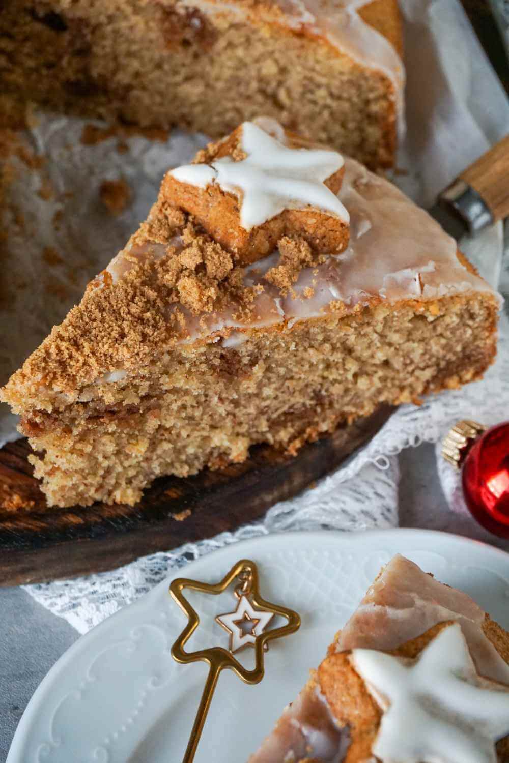 Schneller Weihnachtskuchen mit Spekulatius