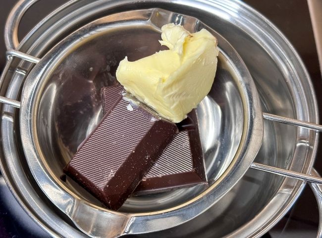 Schoko Brownies - Kuvertüre schmelzen Schoko Brownies - Kuvertüre schmelzen