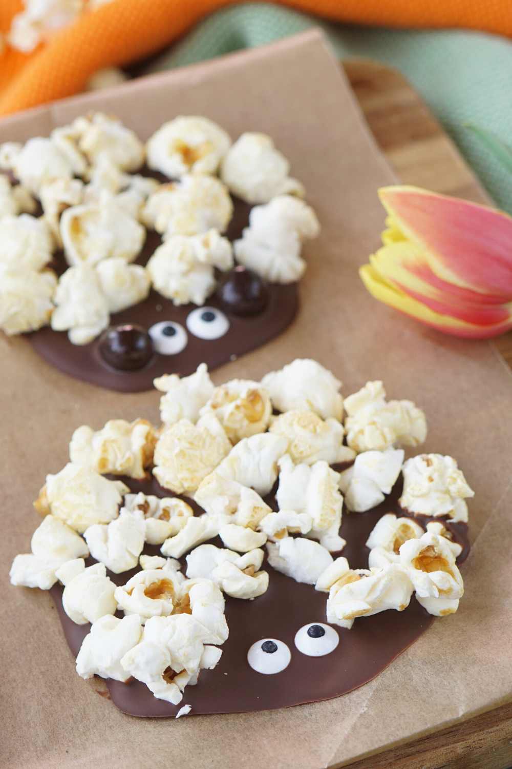 Schoko-Popcorn Schafe zu Ostern Schoko-Popcorn Schafe zu Ostern