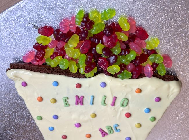 Schult&uuml;ten Kuchen ohne Fondant