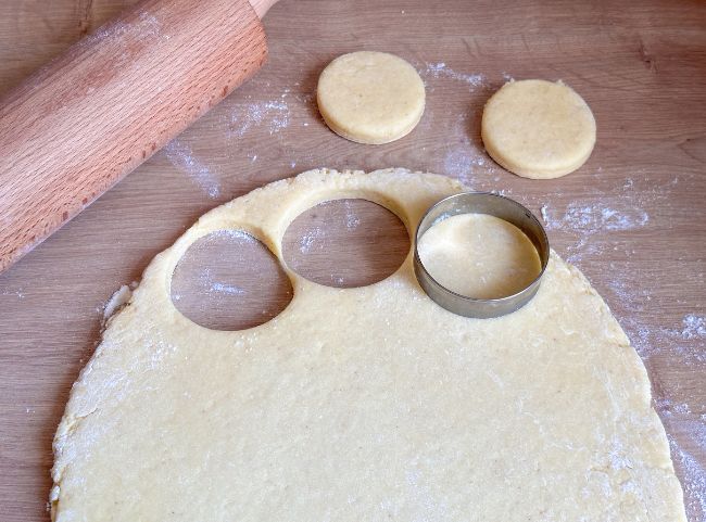 Scones ausstechen Scones ausstechen