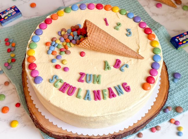 Smarties Torte Einschulung Smarties Torte Einschulung