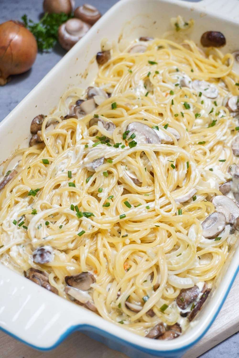 Spaghetti mit Champignons aus dem Ofen Spaghetti mit Champignons aus dem Ofen
