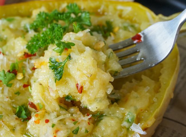 Spaghettik&uuml;rbis mit Parmesan