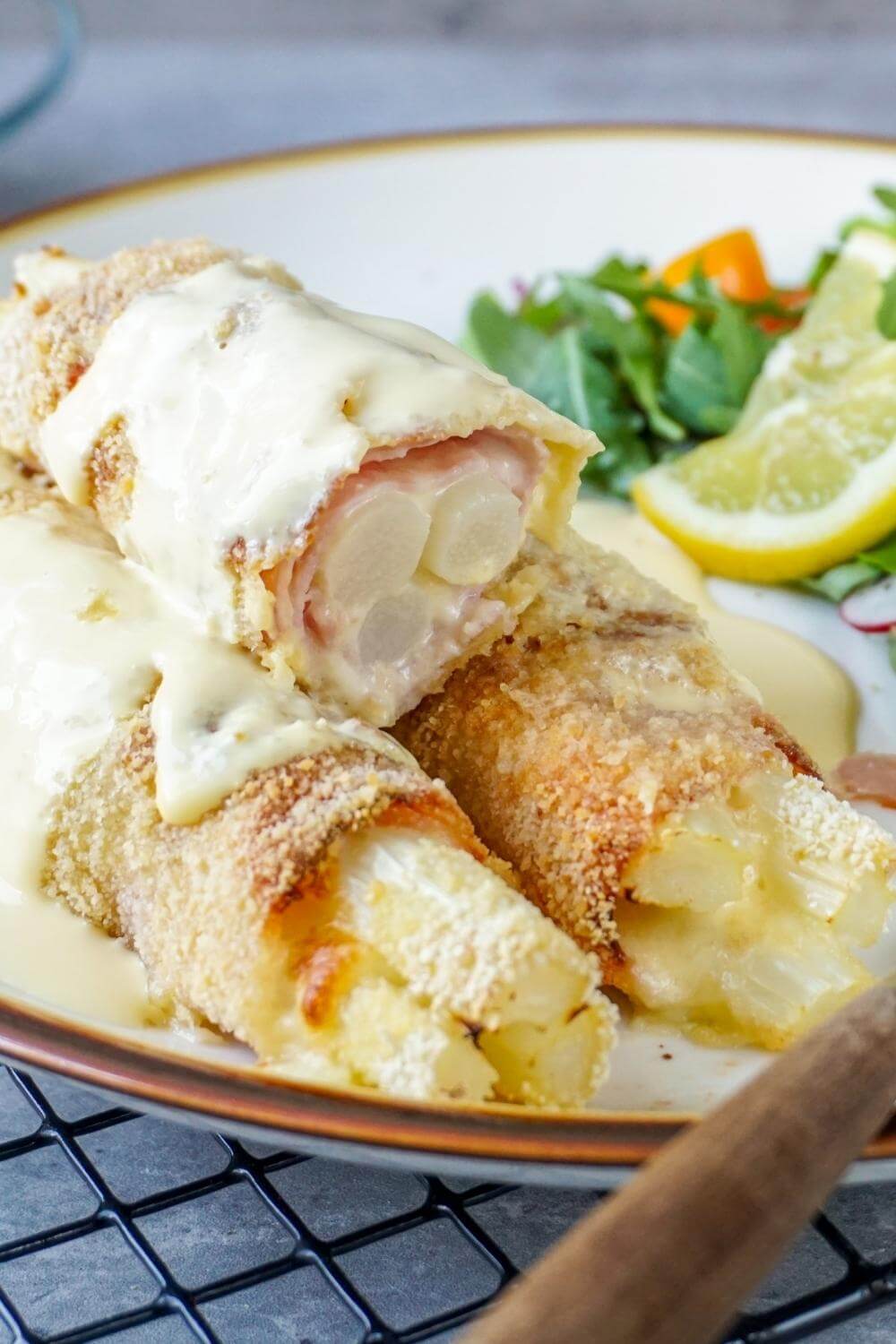 Spargel Cordon Bleu aus der Heißluftfritteuse Spargel Cordon Bleu aus der Heißluftfritteuse