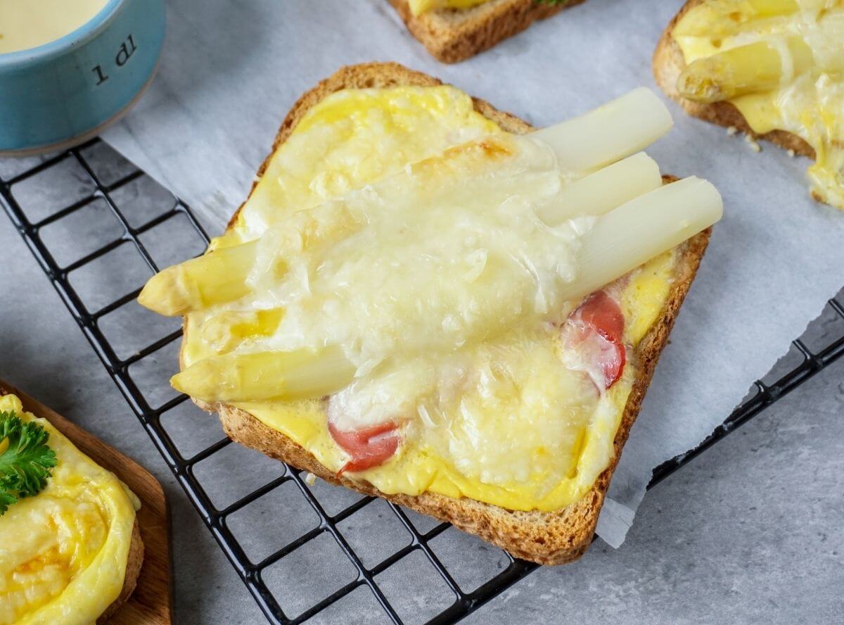Spargeltoast – schnelles Soulfood für Spargel-Fans