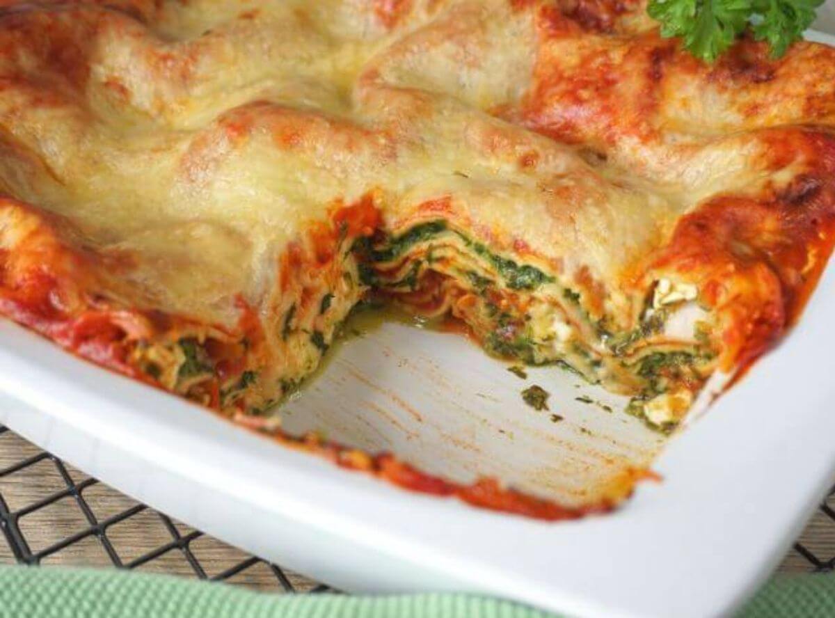 Spinatlasagne mit Feta und Tomaten Spinatlasagne mit Feta und Tomaten