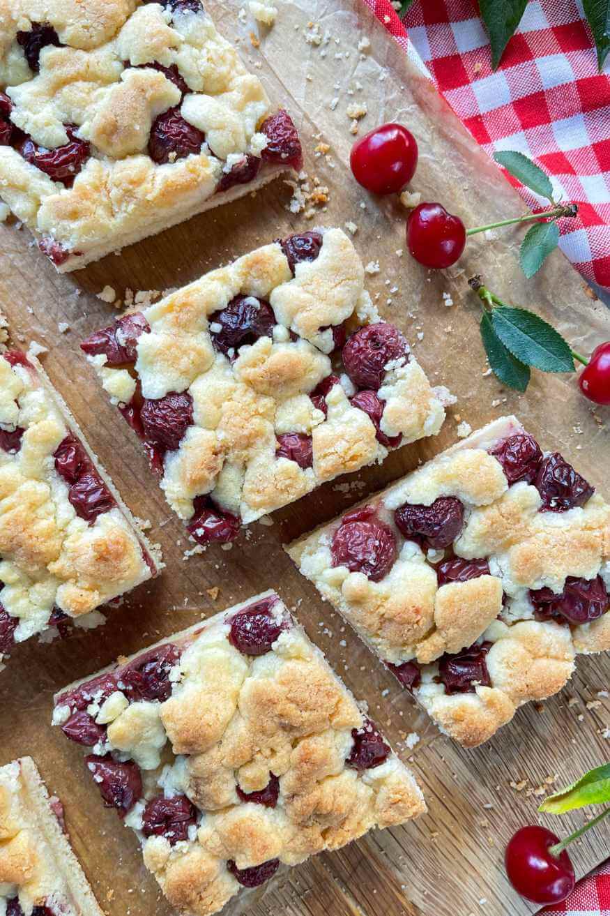 Kirschkuchen mit Streuseln wie von Oma Kirschkuchen mit Streuseln wie von Oma