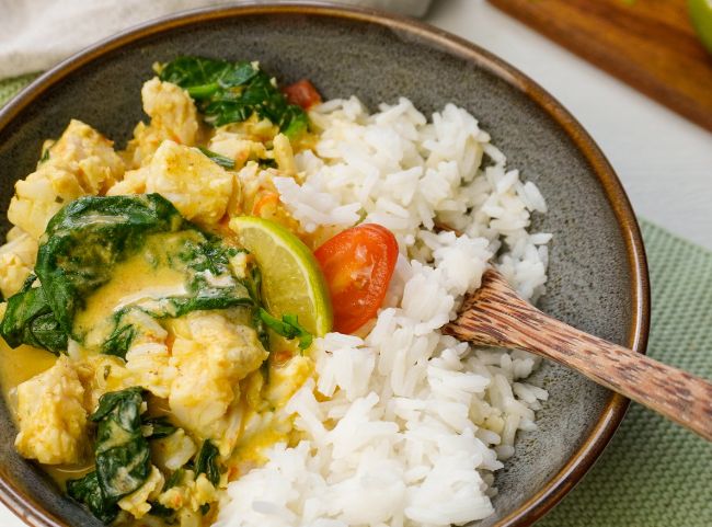 Fischcurry mit Tomaten und Kokosmilch Fischcurry mit Tomaten und Kokosmilch