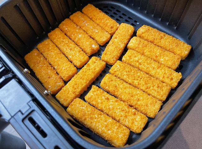 TK-Fischstäbchen in Heißluftfritteuse TK-Fischstäbchen in Heißluftfritteuse