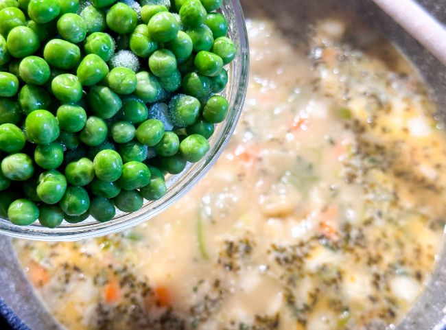 veganer Eintopf Kokosmilch Erbsen veganer Eintopf Kokosmilch Erbsen